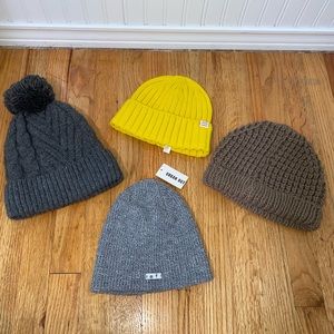 KNIT CAP - BUNDLE OF 4 - STYLISH KNIT HATS/CAPS - Urban Outfitters NEFF ++